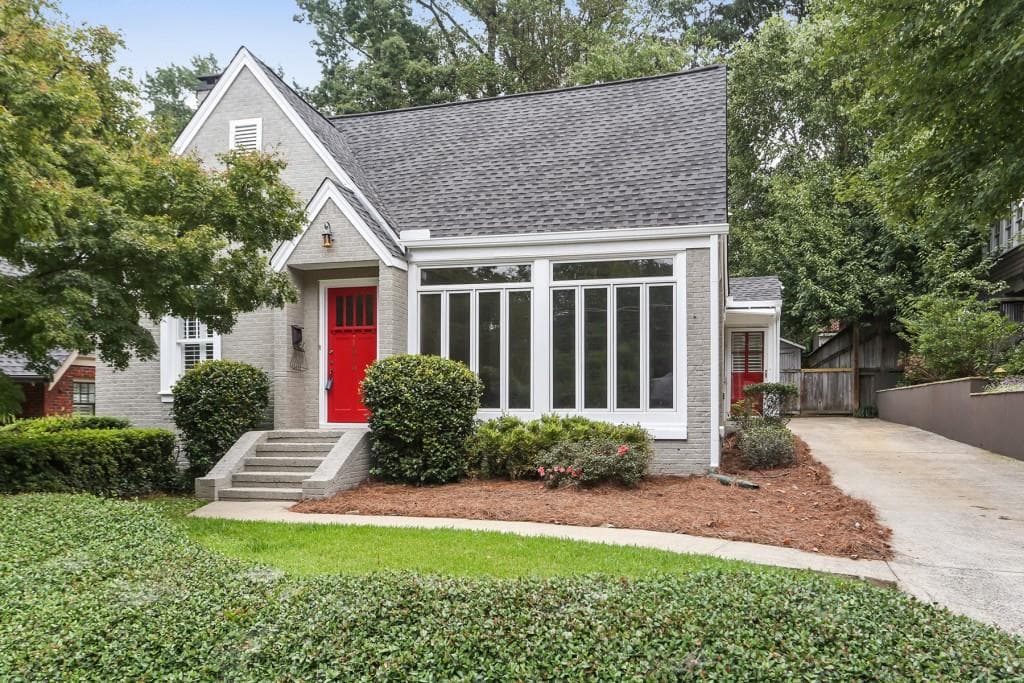 3 bedroom, 1,883 sq ft single family residence sold at 1019 N Virginia Avenue, Atlanta, GA 30306