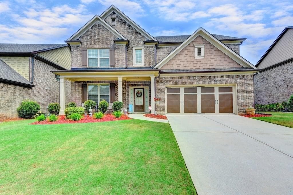4 bedroom, 3,089 sq ft single family residence sold at 3433 Willow Glen Trail, Suwanee, GA 30024