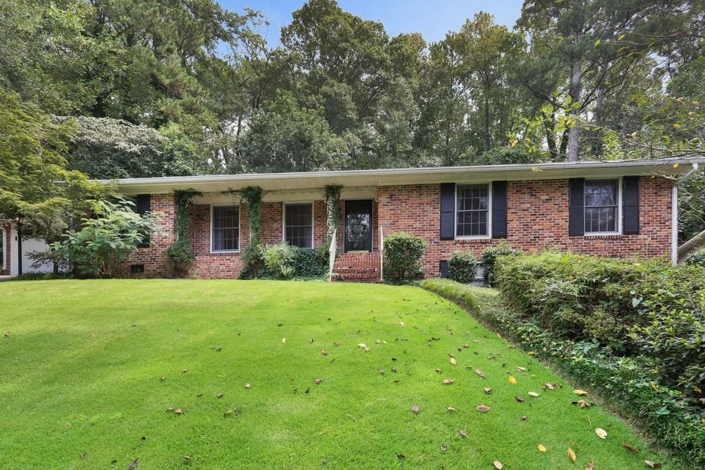 3 bedroom, 2,757 sq ft single family residence sold at 2313 Melinda Drive, Atlanta, GA 30345