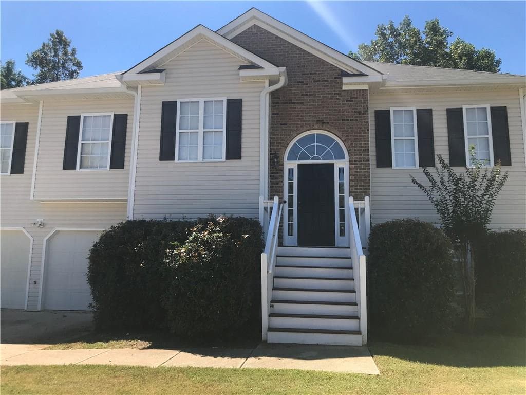 6185 Queensdale Drive, Douglasville, GA 30135 — most recent listing photo
