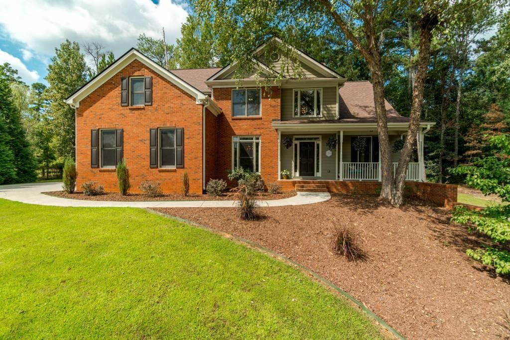 5 bedroom, 2,751 sq ft single family residence sold at 125 Breckenridge Drive, Canton, GA 30115