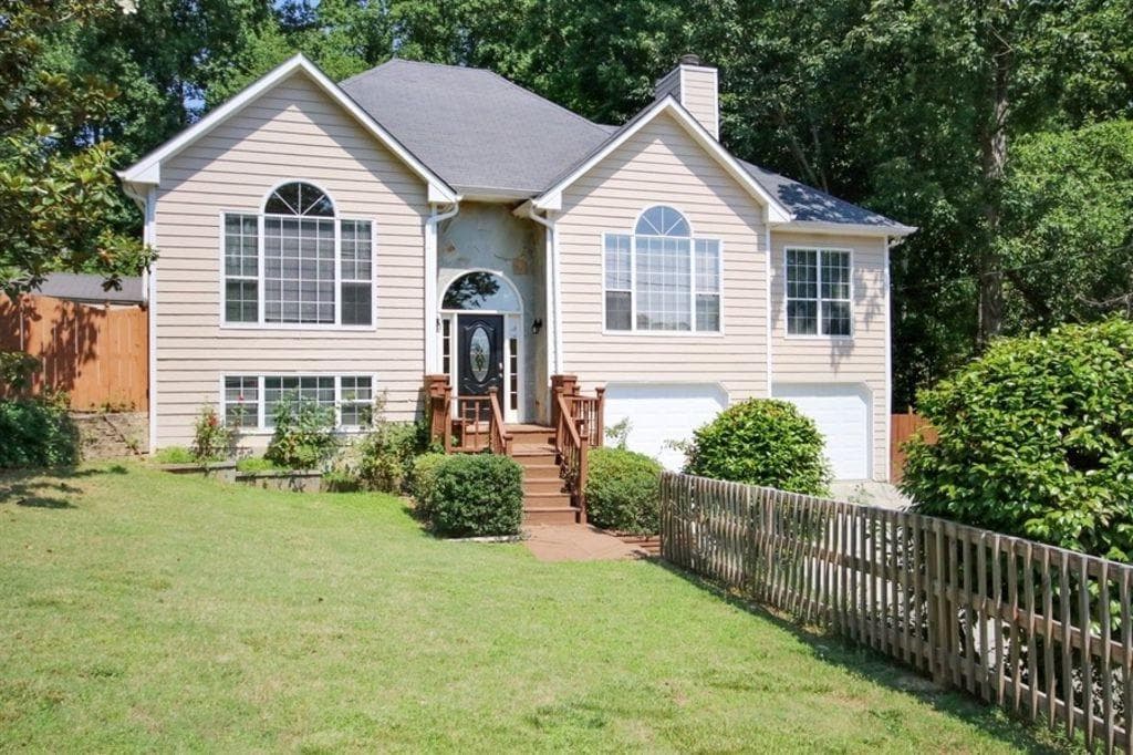 6213 Ivy Springs Drive, Flowery Branch, GA 30542 — most recent listing photo