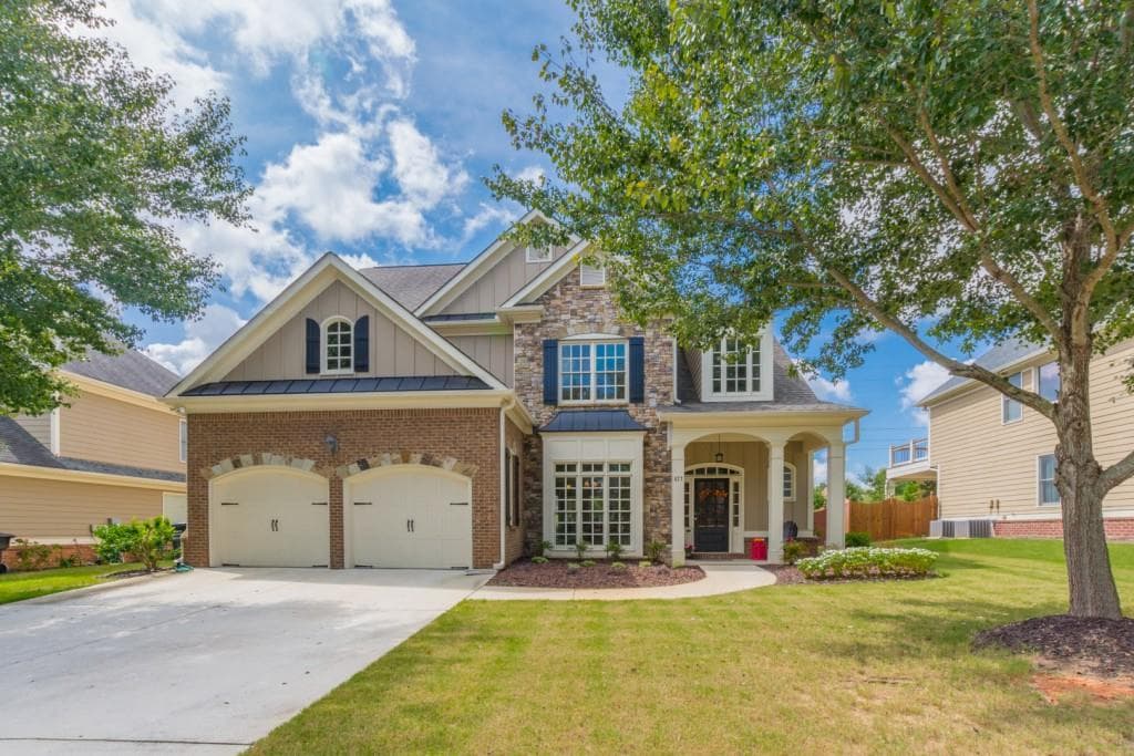 5 bedroom, 3,028 sq ft single family residence sold at 577 Lawton Bridge Road, Smyrna, GA 30082