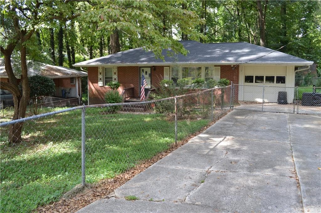 407 Scott Drive, Marietta, GA 30067 — most recent listing photo
