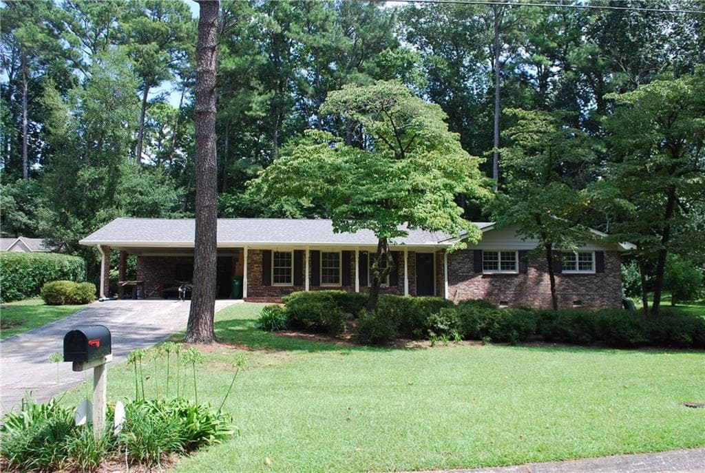 2827 Evans Woods Drive, Doraville, GA 30340 — most recent listing photo