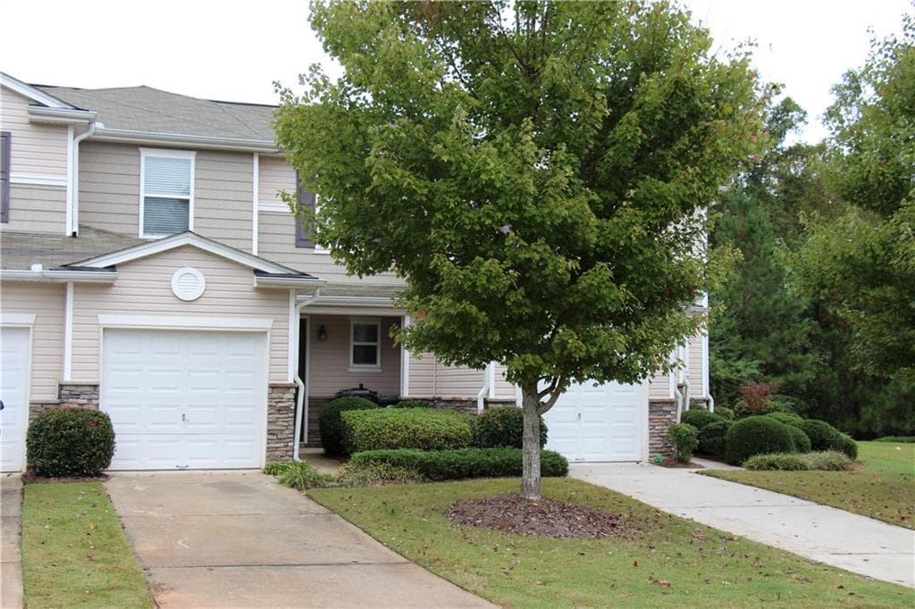 3 bedroom, 1,529 sq ft townhouse sold at 565 Rendezvous Road, Acworth, GA 30102