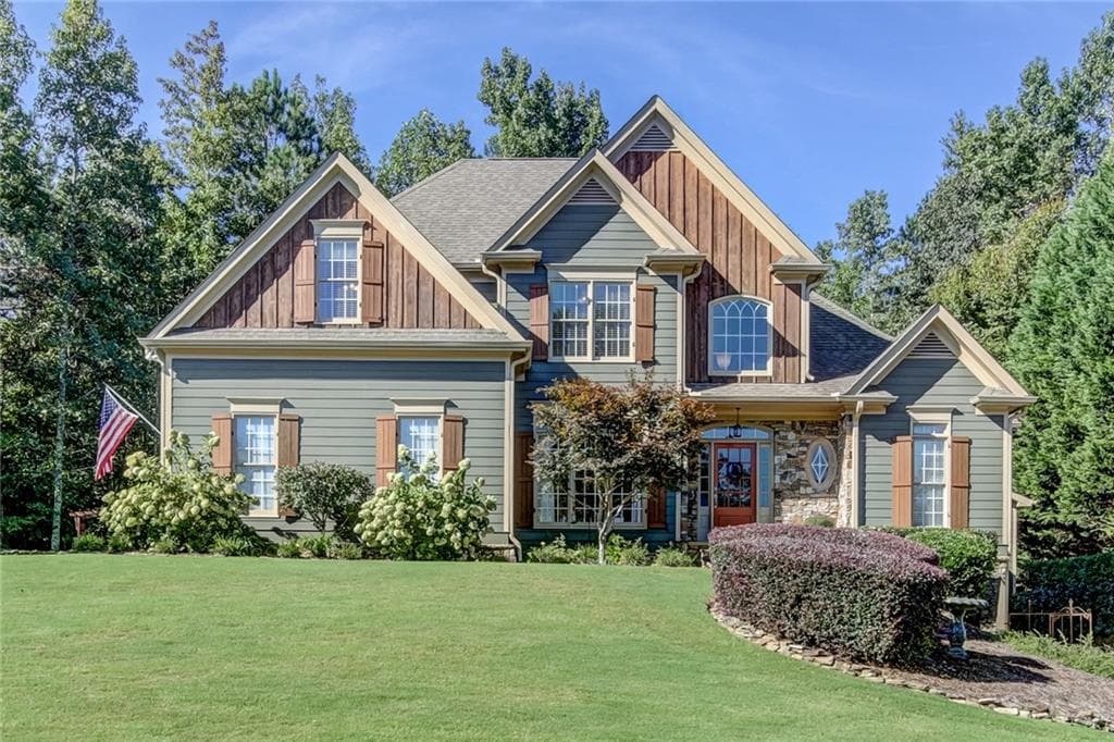 4 bedroom, 3,487 sq ft single family residence sold at 1033 Creek Side Drive, Canton, GA 30115