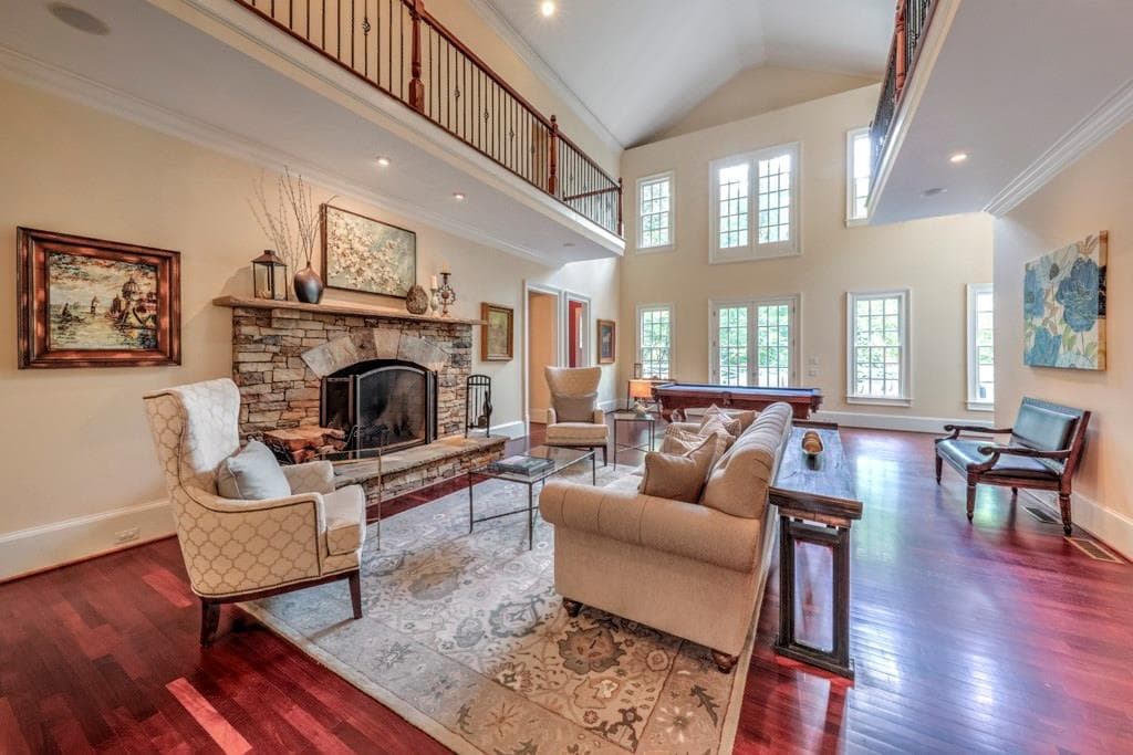 5 bedroom single family residence sold at 4956 Powers Ferry Road, Atlanta, GA 30327