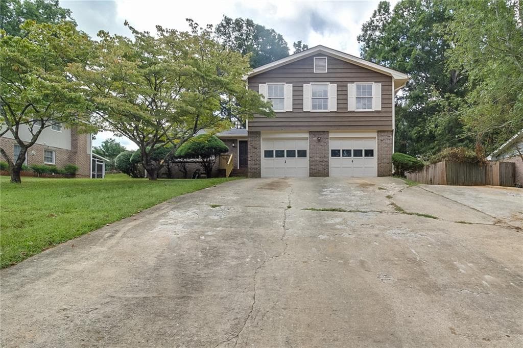 4457 Huntshire Drive, Stone Mountain, GA 30083 — most recent listing photo