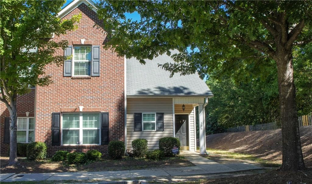 2555 Flat Shoals Road 306, Atlanta, GA 30349 — most recent listing photo