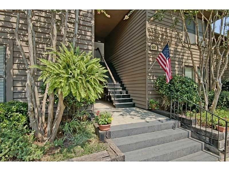 901 Parkaire Xing Crossing 901, Marietta, GA 30068 — most recent listing photo