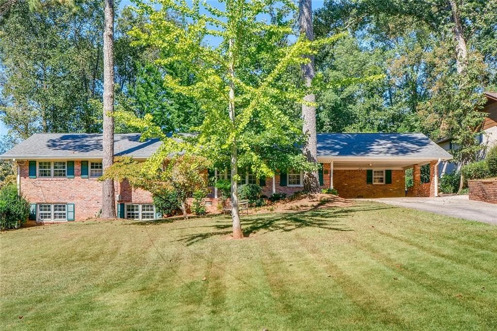 4 bedroom, 3,372 sq ft single family residence sold at 2624 Varner Drive, Atlanta, GA 30345