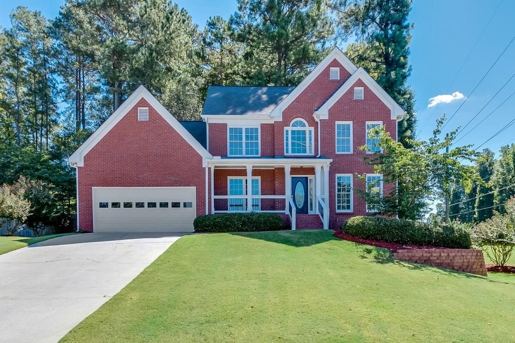 4 bedroom, 3,463 sq ft single family residence sold at 35 Rivershyre Circle, Lawrenceville, GA 30043