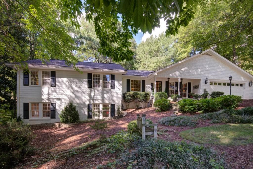 445 Hackberry Lane, Roswell, GA 30076 — most recent listing photo