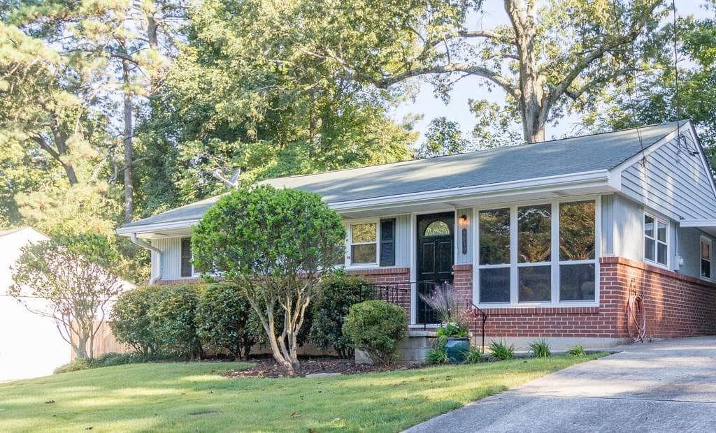 3 bedroom, 1,346 sq ft single family residence sold at 1210 Ogilvie Drive, Atlanta, GA 30324