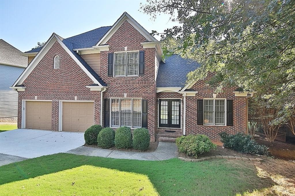 5 bedroom, 3,233 sq ft single family residence sold at 647 Steels Bridge Road, Canton, GA 30114