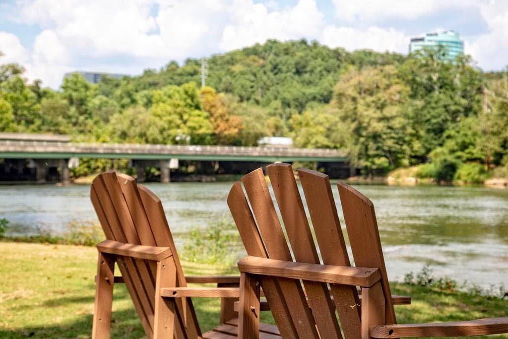 2 bedroom, 1,538 sq ft condominium sold at 1119 Riverbend Club Dr, Atlanta, GA 30339