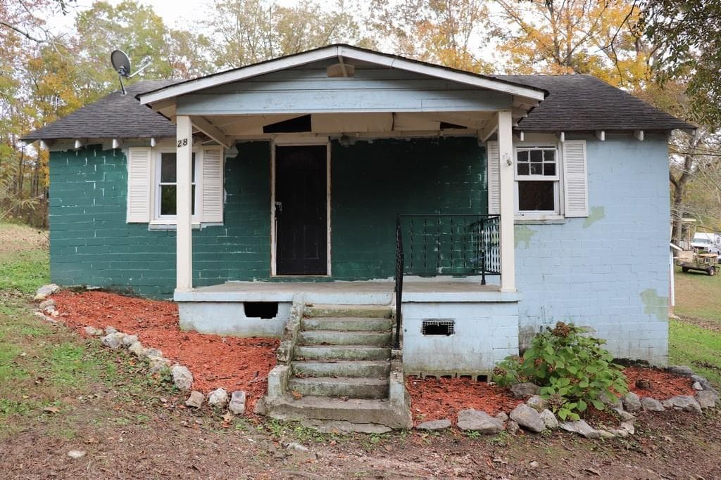 28 Oak Street, Lindale, GA 30147 — most recent listing photo