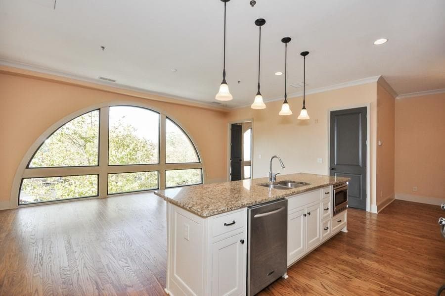 1 bedroom, 1,297 sq ft condominium sold at 360 Chambers Street 105, Woodstock, GA 30188