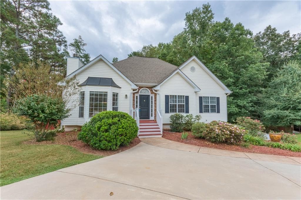 4425 Montrose Drive, Cumming, GA 30028 — most recent listing photo
