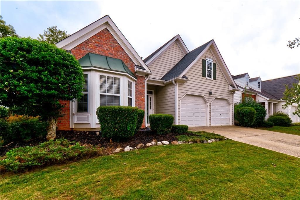 3 bedroom, 1,588 sq ft single family residence sold at 3241 Serenade Court, Alpharetta, GA 30004