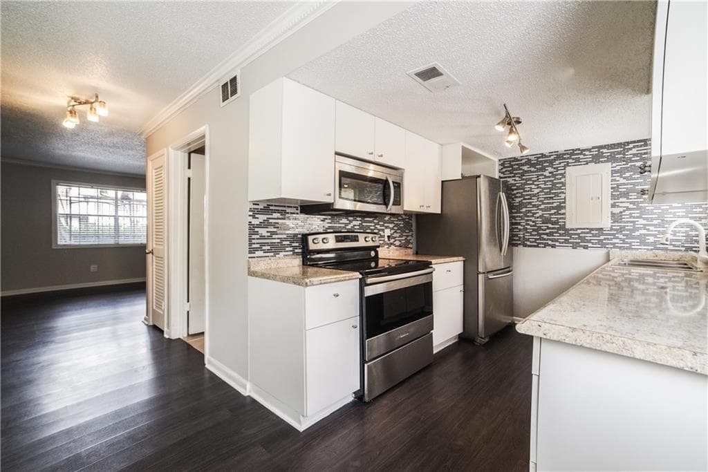 2 bedroom townhouse sold at 2950 North Dekalb Drive E, Doraville, GA 30340