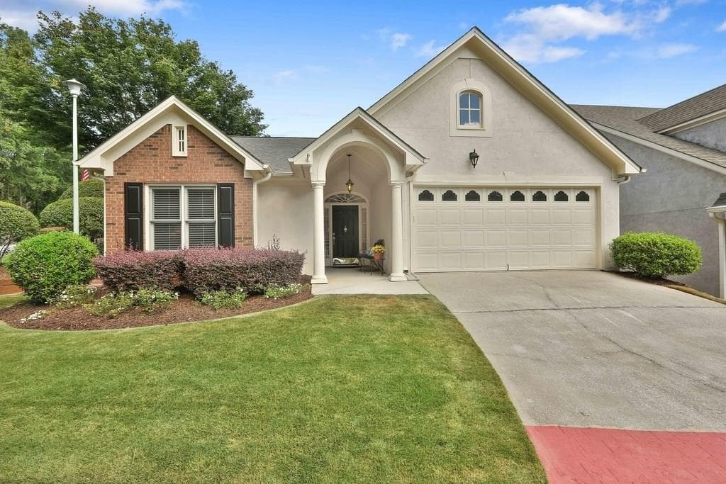 100 AUGUSTA Drive, Peachtree City, GA 30269 — most recent listing photo