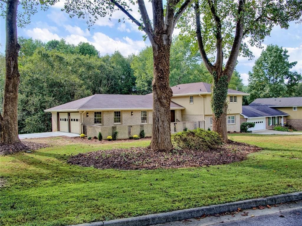6731 Ramundo Drive, Peachtree Corners, GA 30360 — most recent listing photo