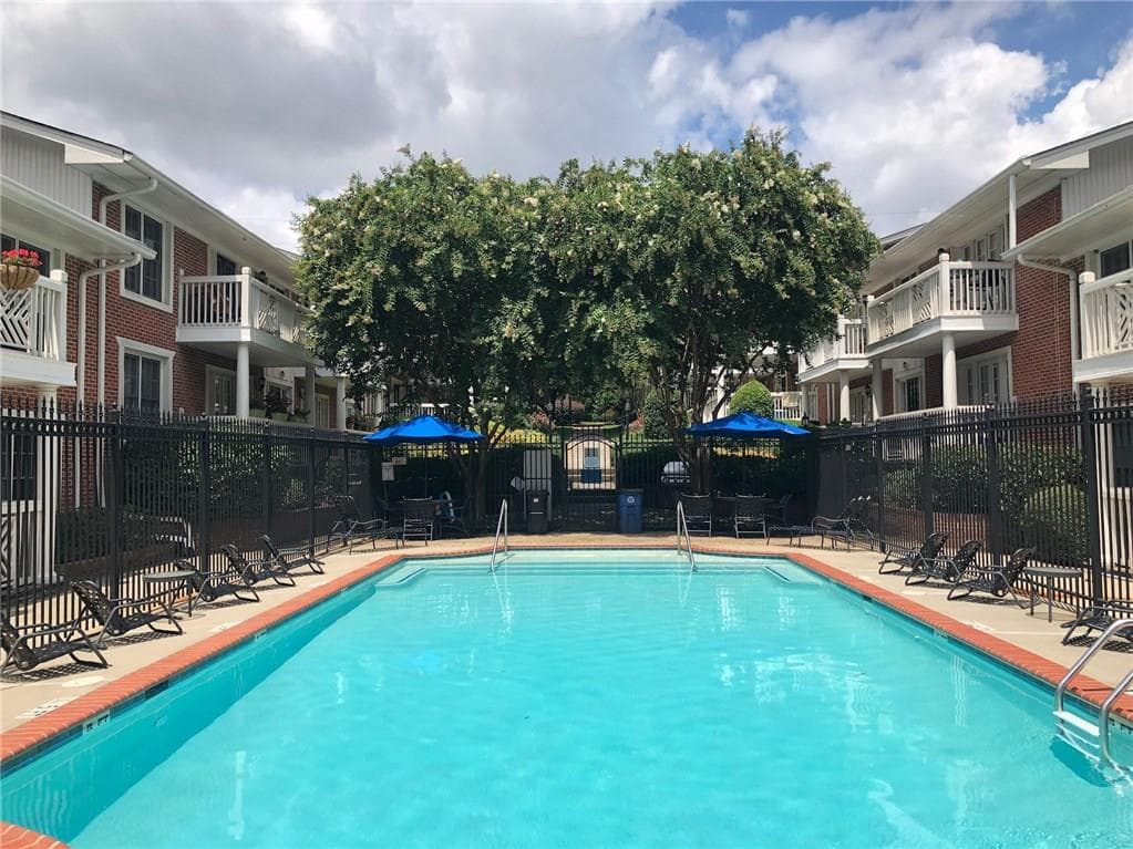 2 bedroom, 896 sq ft condominium sold at 885 Briarcliff Road 14, Atlanta, GA 30306