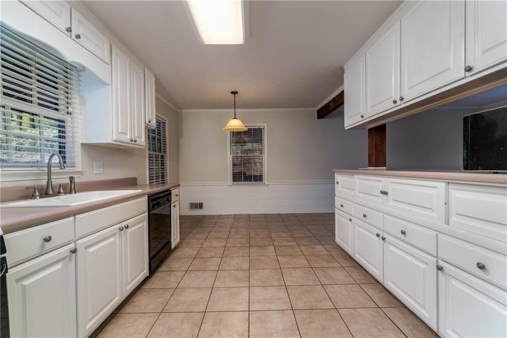 3 bedroom, 1,228 sq ft single family residence sold at 3916 Butterfield Drive, Kennesaw, GA 30152