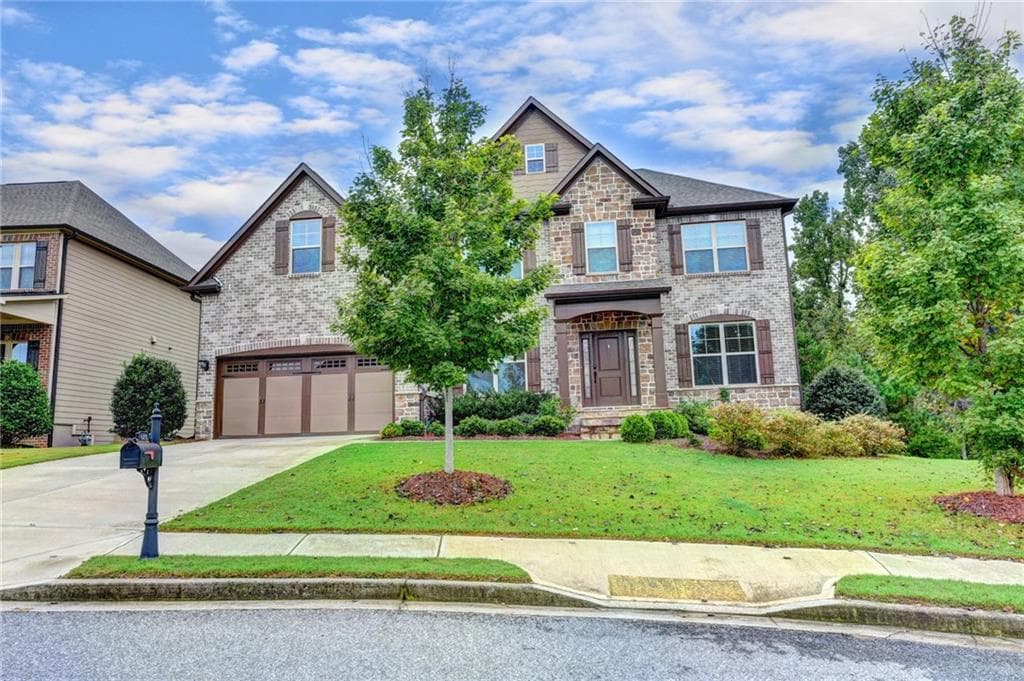 6 bedroom, 4,481 sq ft single family residence sold at 416 Ridge Walk Court, Sugar Hill, GA 30518