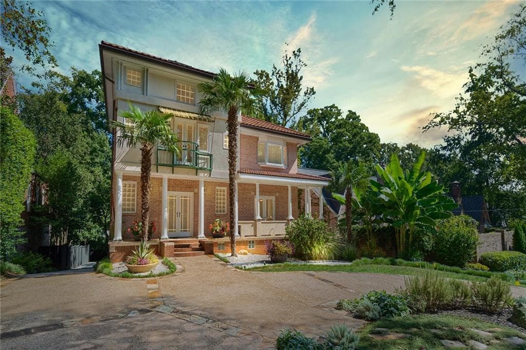 4 bedroom, 2,937 sq ft single family residence sold at 1216 E Rock Springs Road, Atlanta, GA 30306