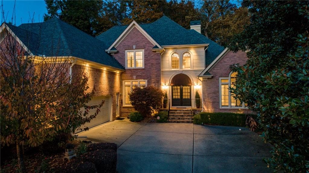 4 bedroom, 4,886 sq ft single family residence sold at 215 Magnolia Blossom Terrace, Alpharetta, GA 30005