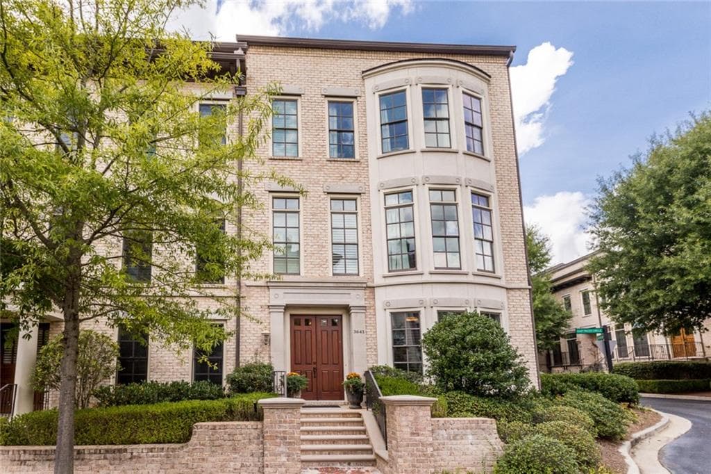3641 E Paces Way 3641, Atlanta, GA 30326 — most recent listing photo