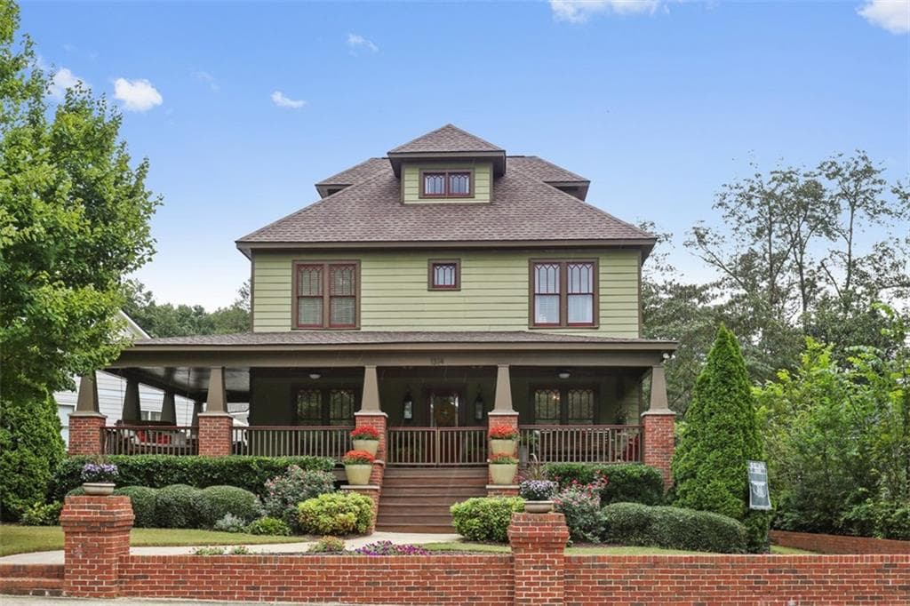 4 bedroom single family residence sold at 1314 Roswell Street, Smyrna, GA 30080