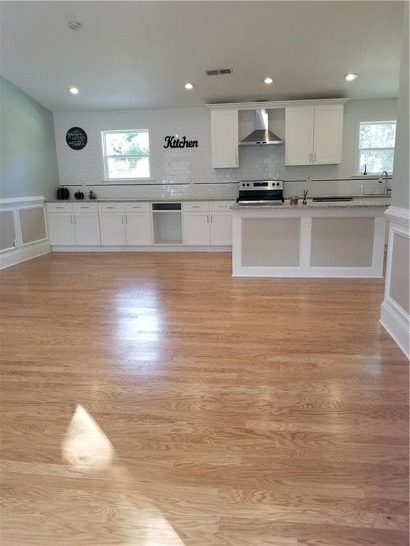 3 bedroom, 1,196 sq ft single family residence sold at 1128 WAYNE Drive, Snellville, GA 30078
