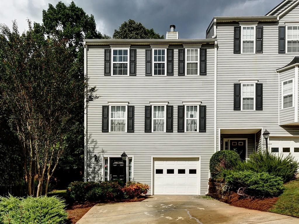2502 Thorngate Drive, Acworth, GA 30101 — most recent listing photo