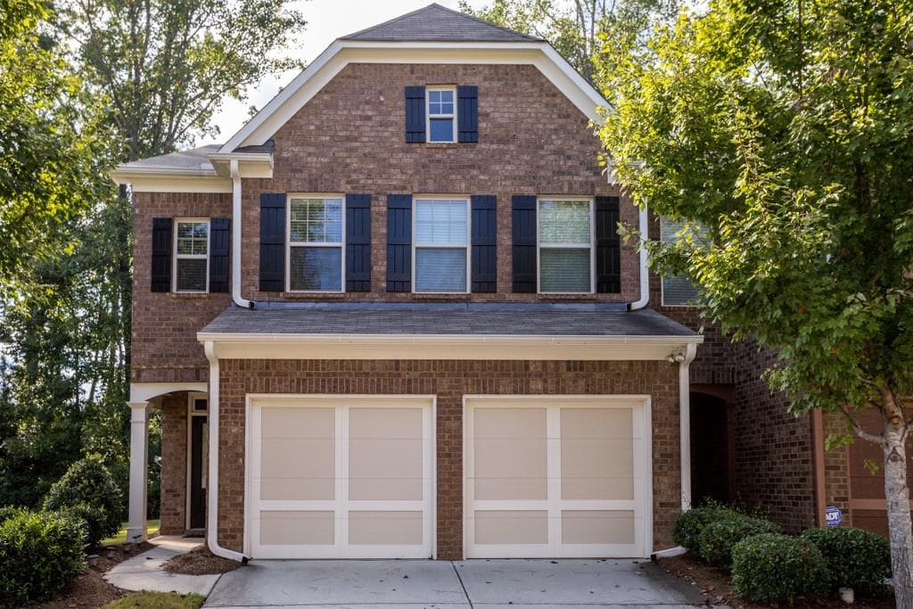 3 bedroom, 1,863 sq ft townhouse sold at 1490 Faircrest Lane, Alpharetta, GA 30004
