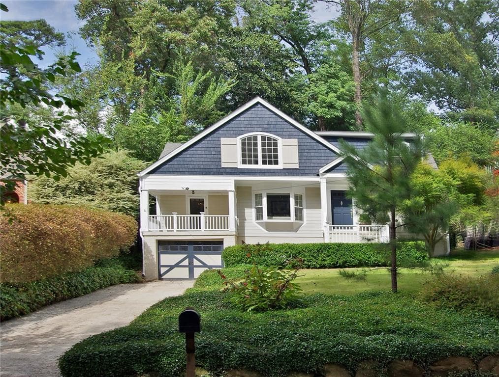 5 bedroom, 2,128 sq ft single family residence sold at 858 Brookridge Drive, Atlanta, GA 30306