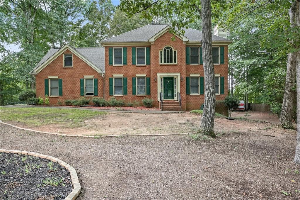 4 bedroom, 2,392 sq ft single family residence sold at 5735 Ash Drive, Cumming, GA 30040