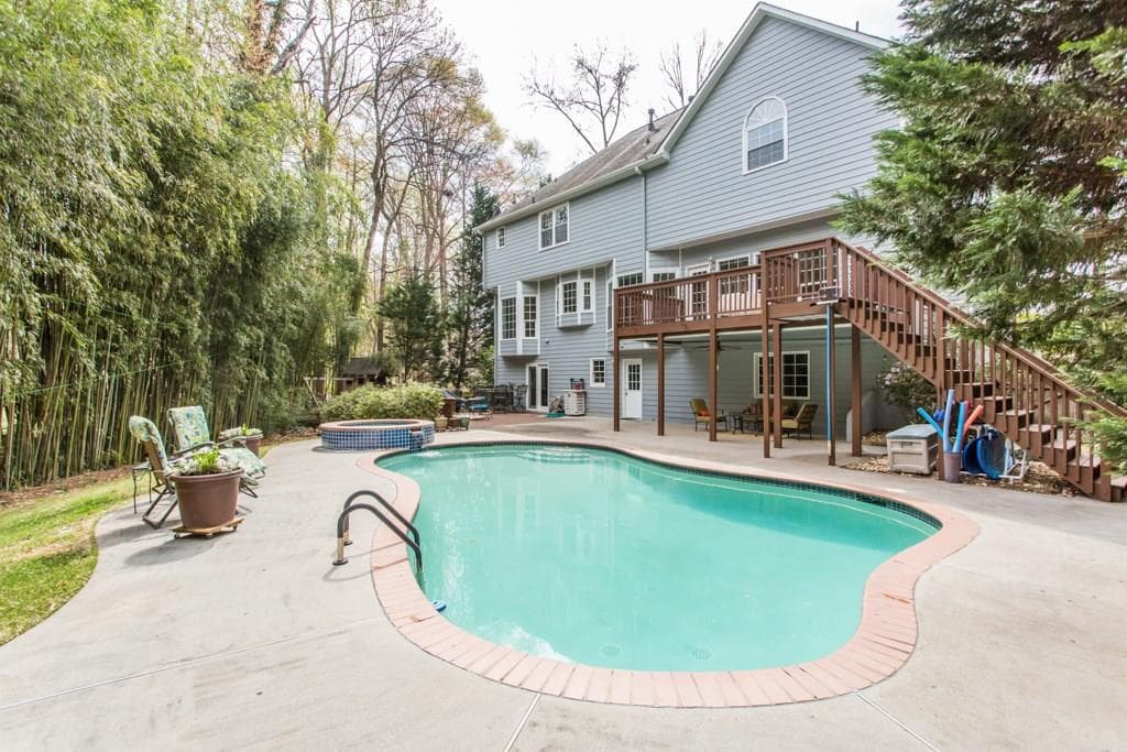 950 Allenbrook Lane, Roswell, GA 30075 — most recent listing photo