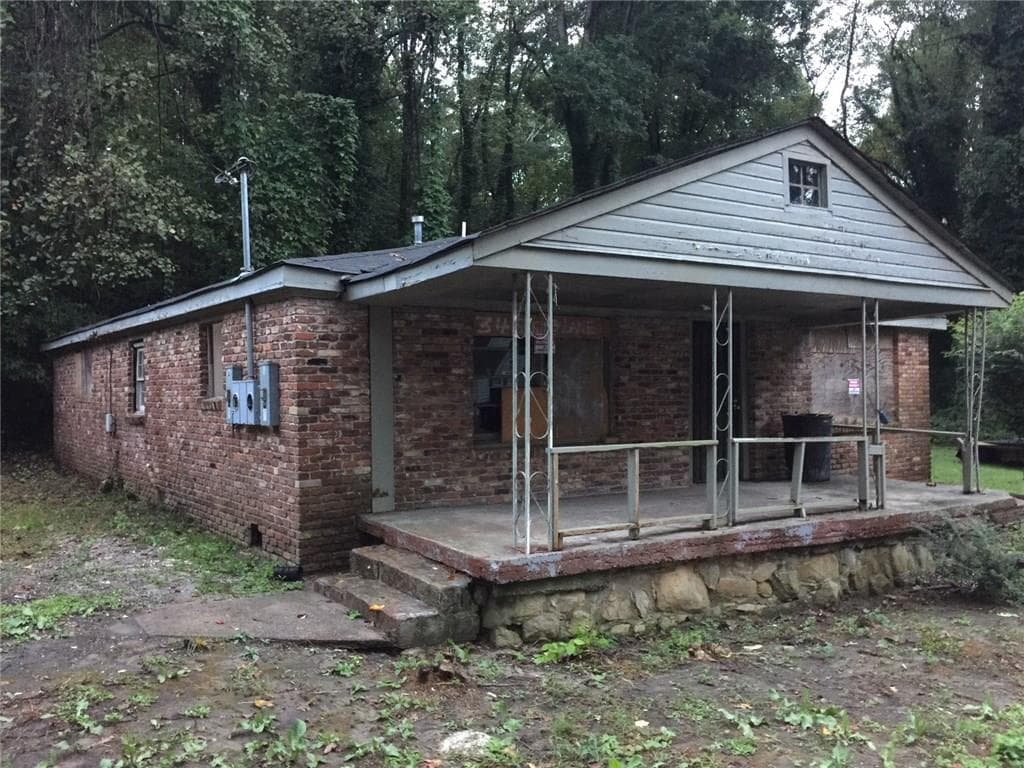 34 Spring Lane, Atlanta, GA 30314 — most recent listing photo