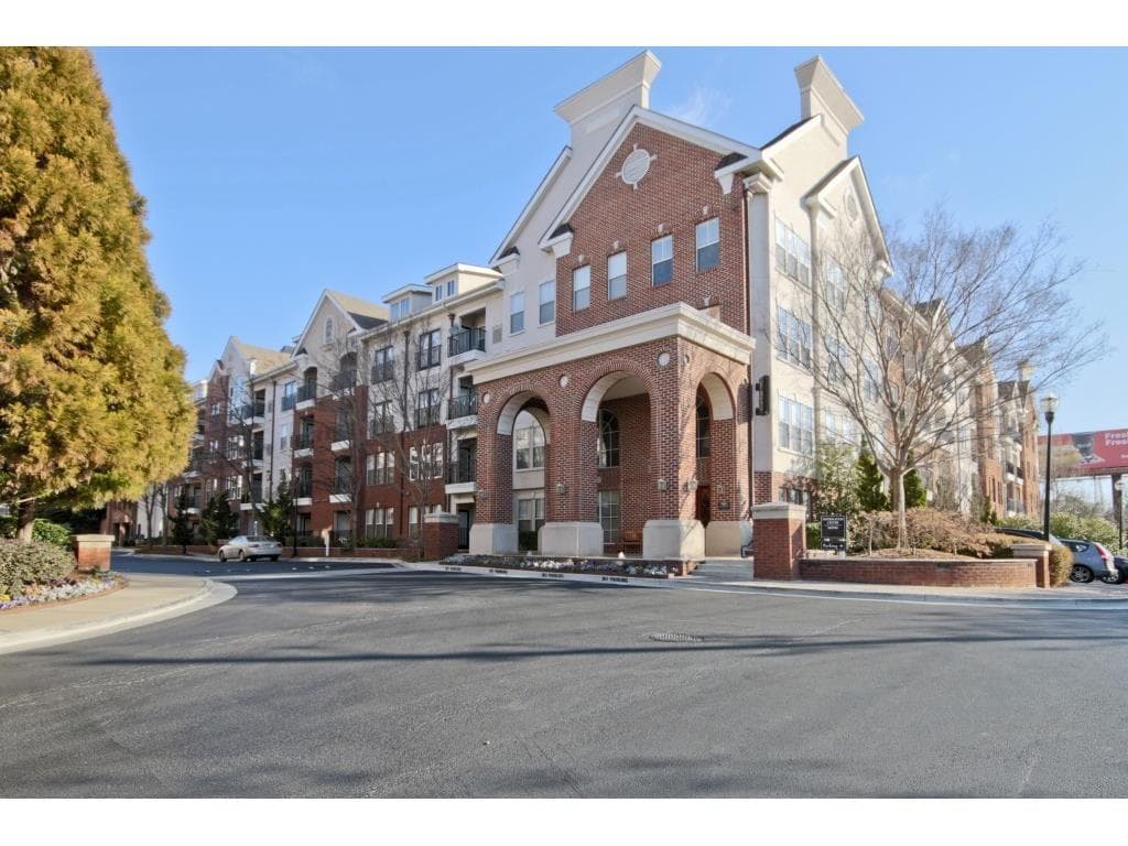 2 bedroom, 1,408 sq ft condominium sold at 1850 Cotillion Drive 4403, Dunwoody, GA 30338