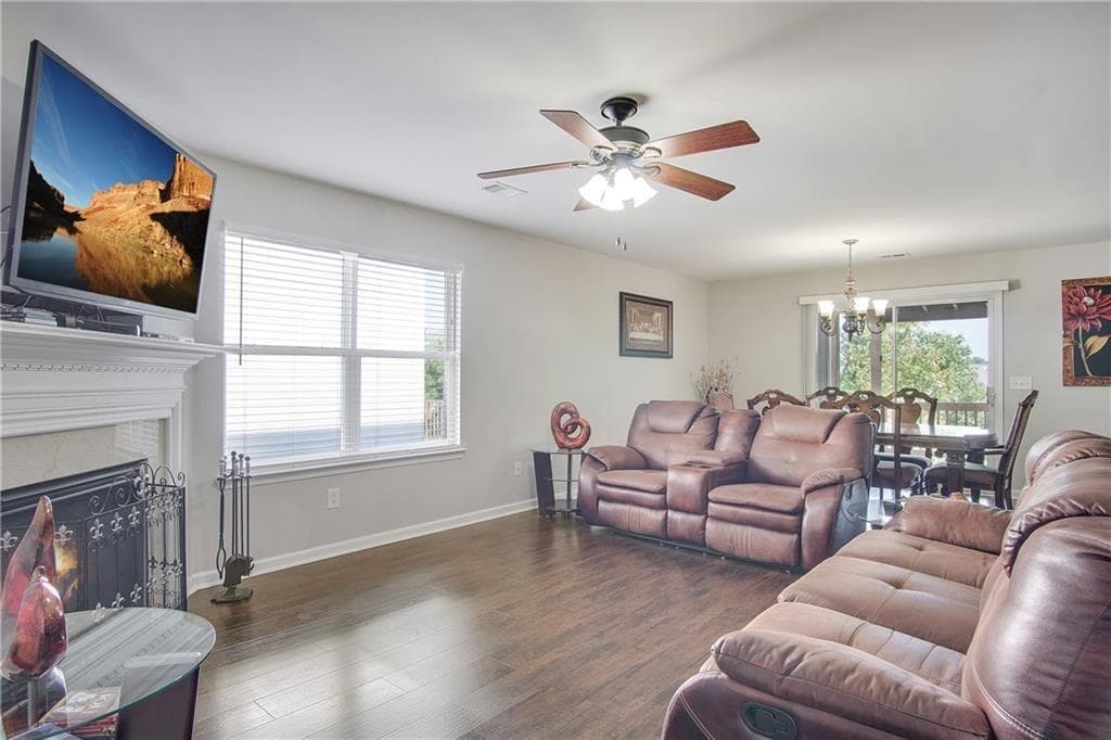5 bedroom, 2,816 sq ft single family residence sold at 3111 Farmstead Court, Grayson, GA 30017