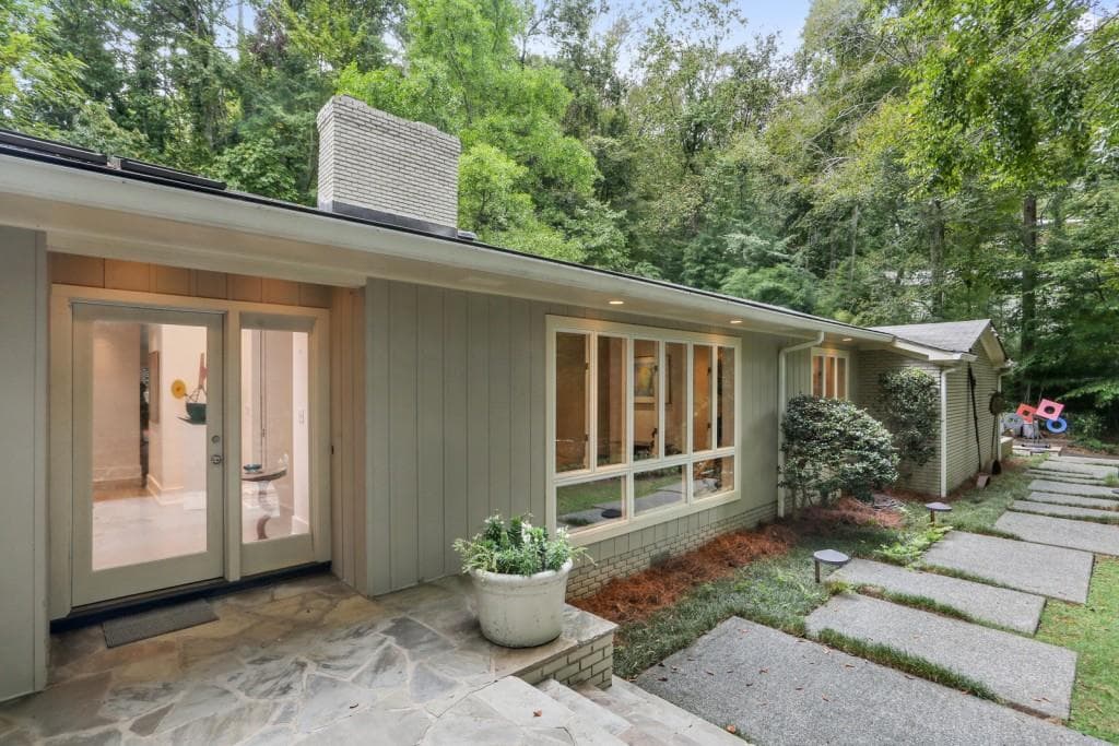 5234 Powers Ferry Road, Sandy Springs, GA 30327 — most recent listing photo