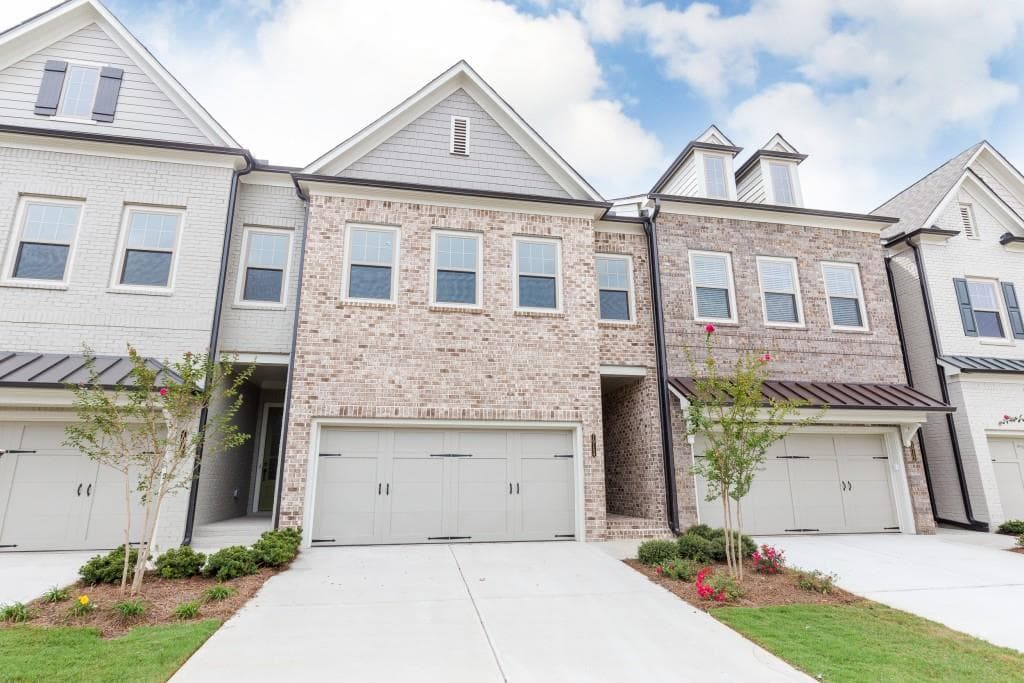 10154 Windalier Way, Roswell, GA 30076 — most recent listing photo