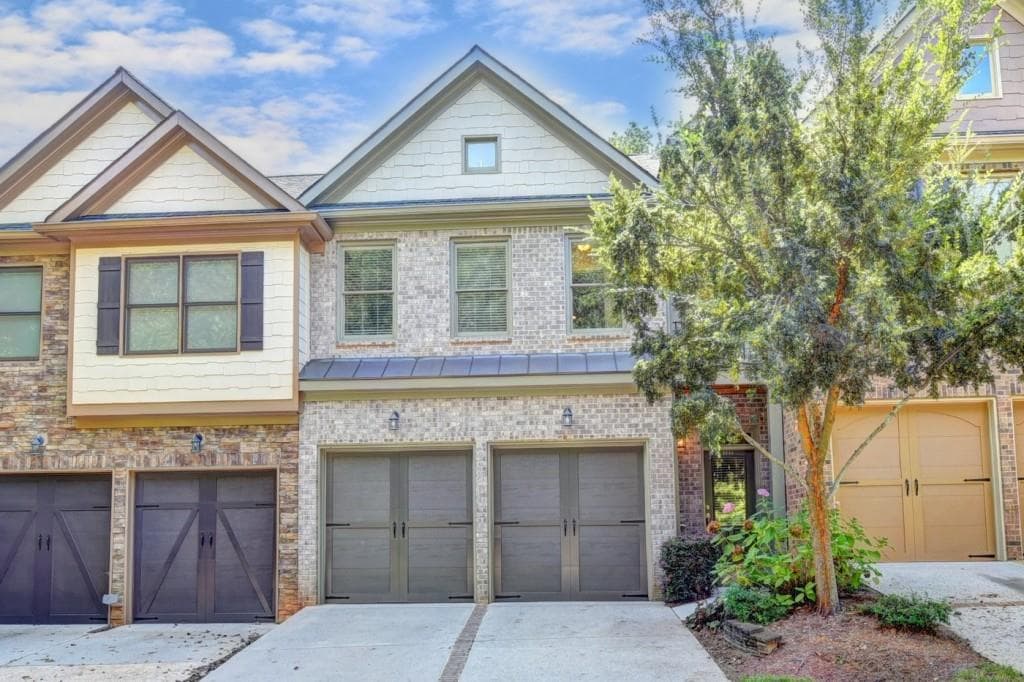 4 bedroom, 1,972 sq ft townhouse sold at 3204 Claudia Place, Peachtree Corners, GA 30092