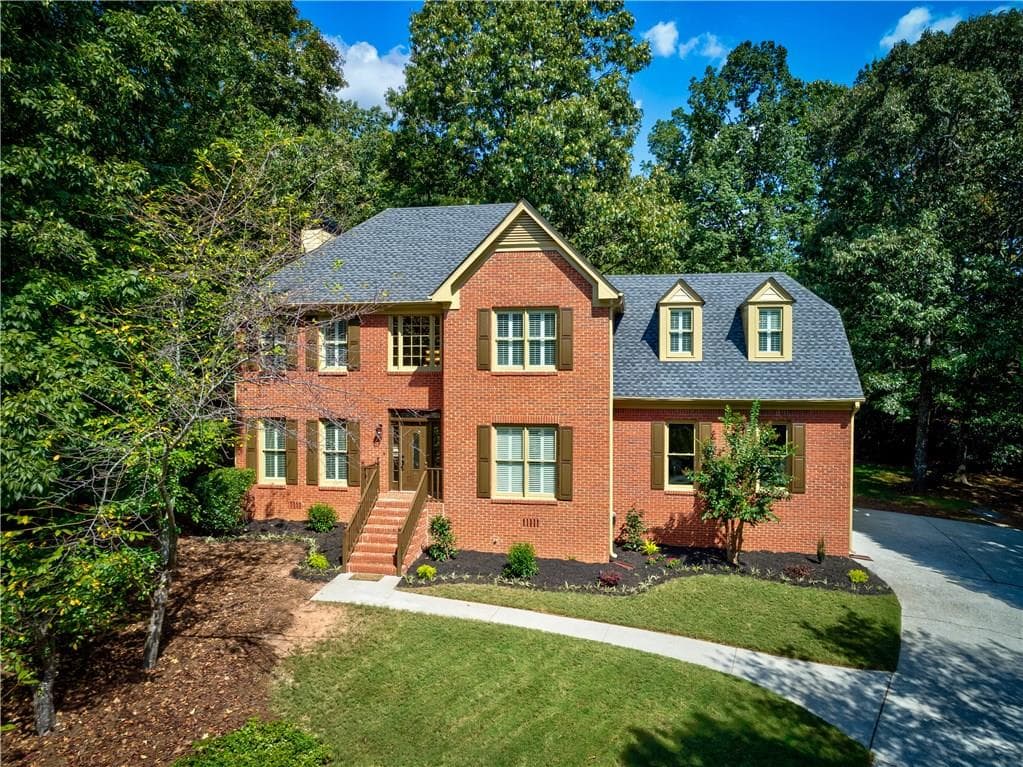 4 bedroom, 2,641 sq ft single family residence sold at 5060 Mallory Court, Suwanee, GA 30024