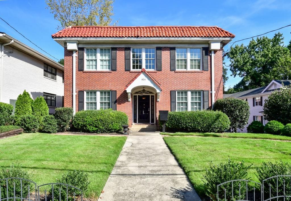 2 bedroom, 883 sq ft condominium sold at 824 Greenwood Avenue 3, Atlanta, GA 30306