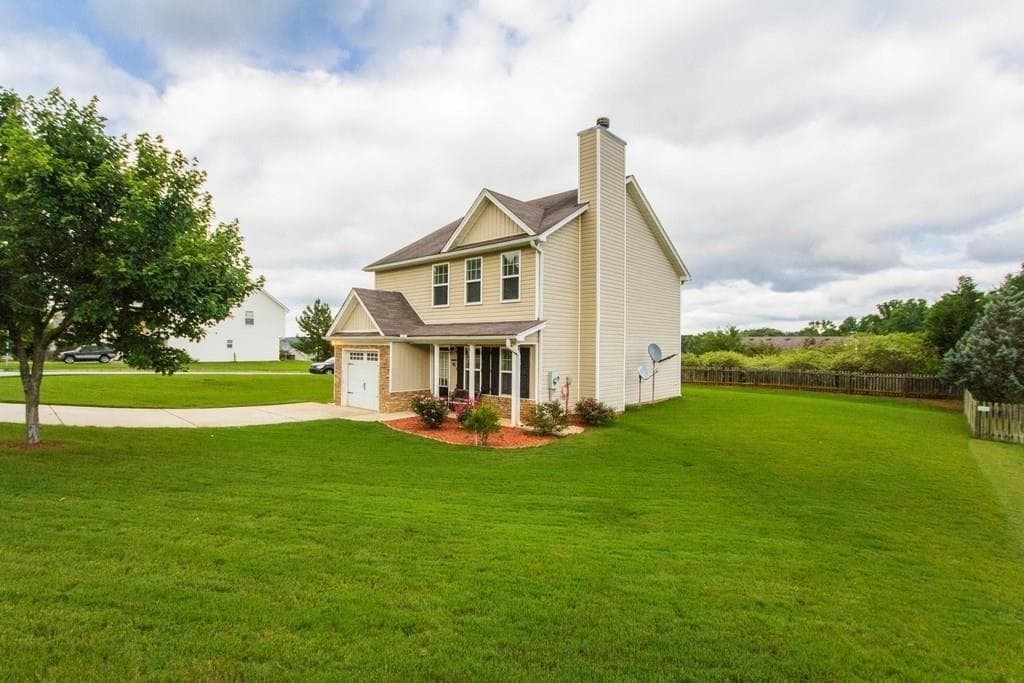5 bedroom, 1,668 sq ft single family residence sold at 104 JAMESTON Drive, Jefferson, GA 30549